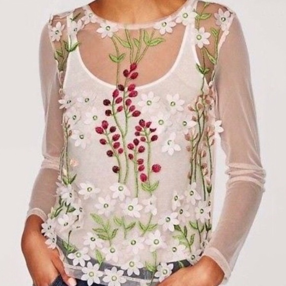 NEW ZARA PALE PINK SHEER TULLE FLORAL APPLIQUÉ TOP - Picture 8 of 10